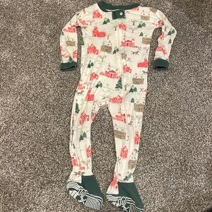 Burts Bees Baby winter Christmas pajamas
 size 18 months footie sleeper